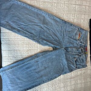 Empire Lightwash Blue Jeans